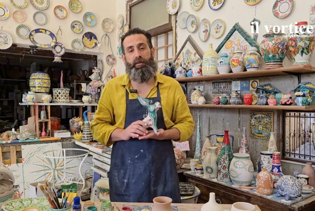 La ceramica vietrese non è soltanto arte: è identità, storia e passione tramandata di generazione in generazione.